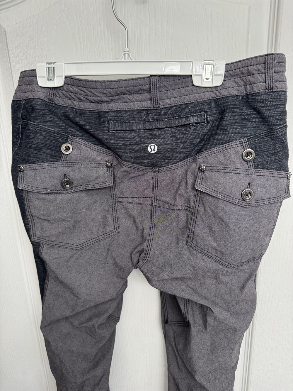 Lululemon Ride On Pants Black/Fossil Size 10 EUC - Picture 6 of 8